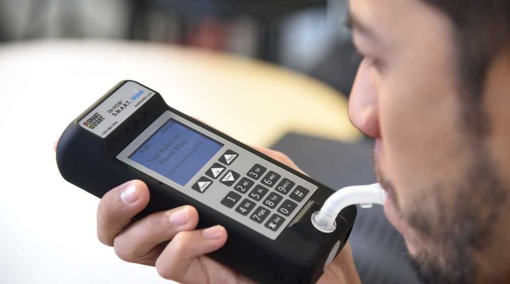 Choose Mobile Alcohol Testing with SmartMobile